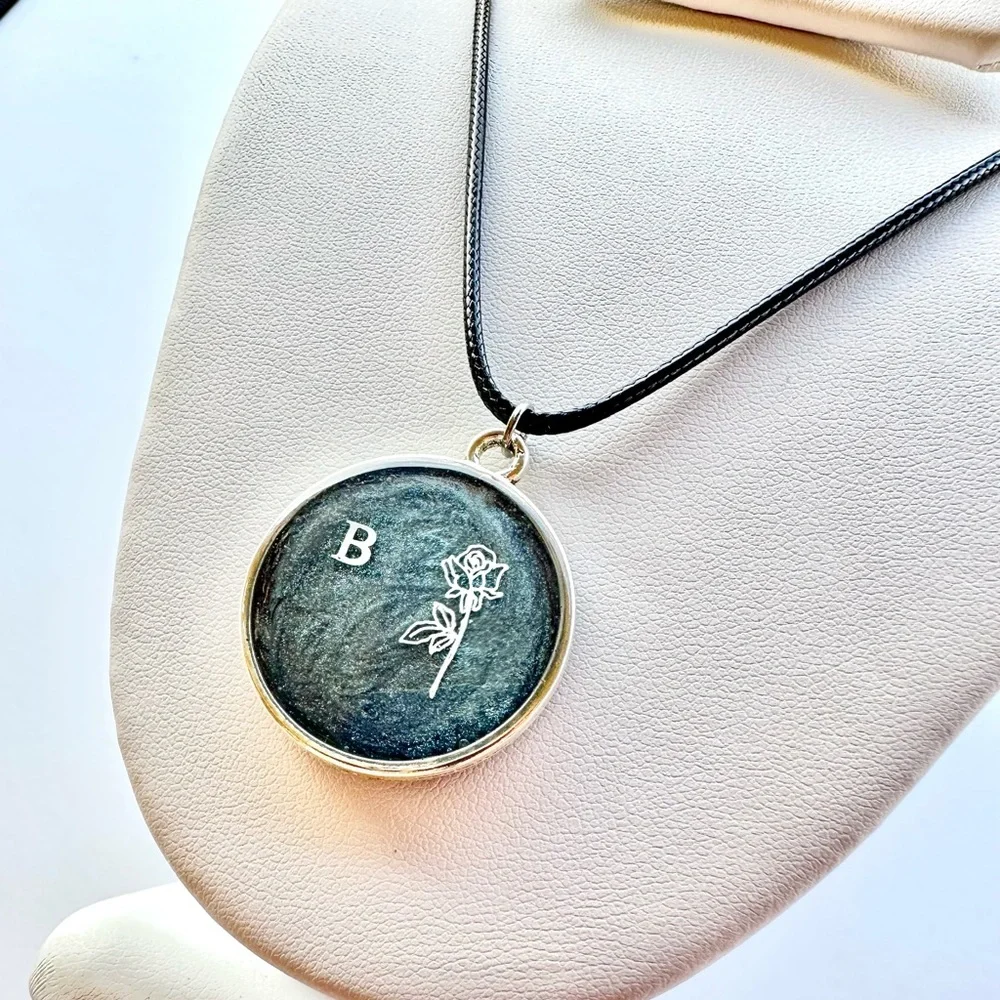 Personalized Pendant Necklace